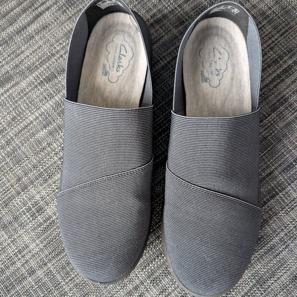 Clark's Cloud Steppers, size 9M